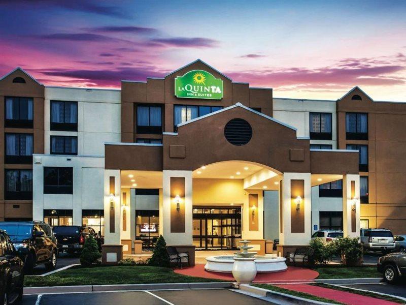 La Quinta By Wyndham Newark - Elkton Hotel Exterior photo