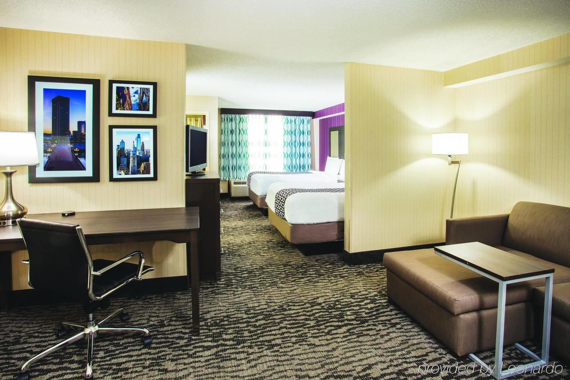 La Quinta By Wyndham Newark - Elkton Hotel Exterior photo